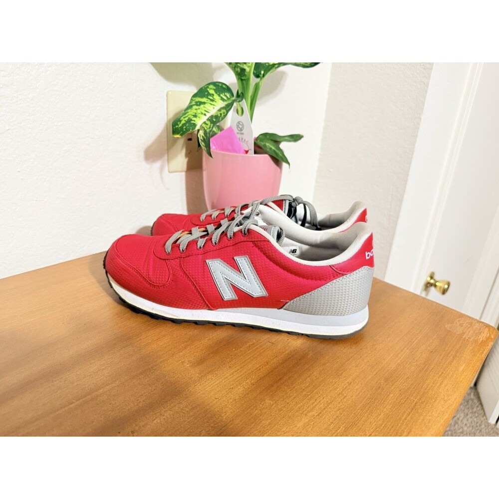 New Balance 311 Men's Size 10 Red Grey Sneakers Shoes ML311PM Comfort Retro Y2K - Picture 3 of 11